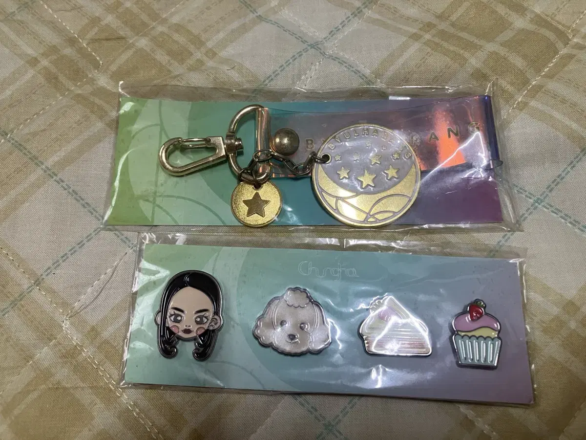 Chung Ha Goods Badge + Keyring