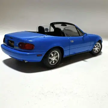 프라모델 완성품, 타미야, 1/24. 마쓰다 미아타 MX-5