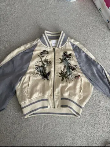 AMERI 스카잔 LILLY BELL SOUVENIR JACKET