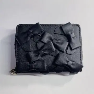 Maison de FLEUR 두겹 지갑 블랙 리본