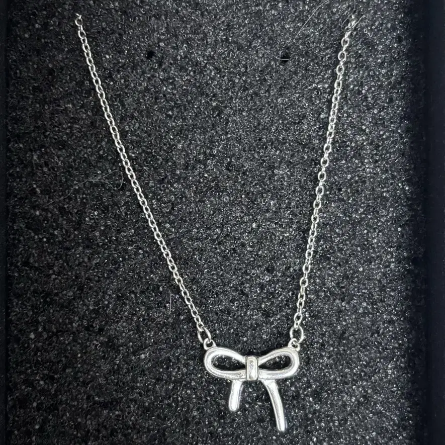 Numbering Pearl Ribbon Necklace #9701 (Final Price) on