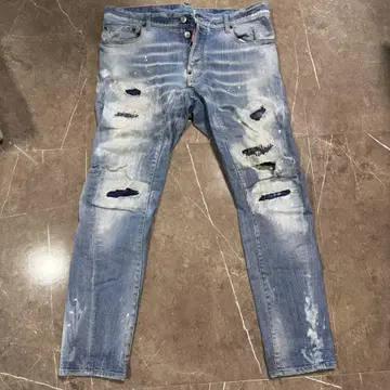 DSQUARED2 데미지 데님 팬츠 52