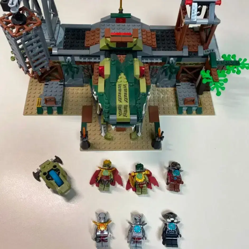 ががが LEGO | 레고 Lego Chima 70014 Crocodile Swamp Hideout on Bunjang