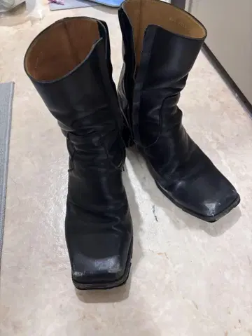 존 로렌스 설리반 스퀘어 부츠