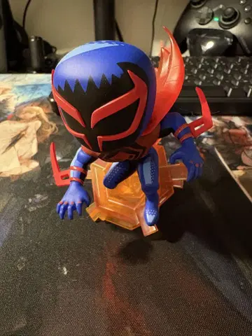 팝 마트 스파이더맨 2099