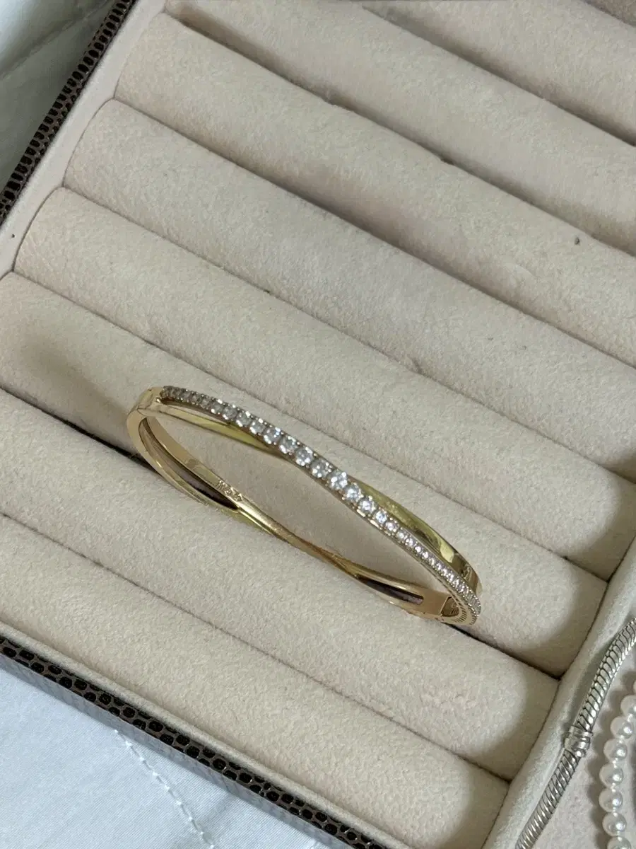 Swarovski Twist Bangle Bracelet