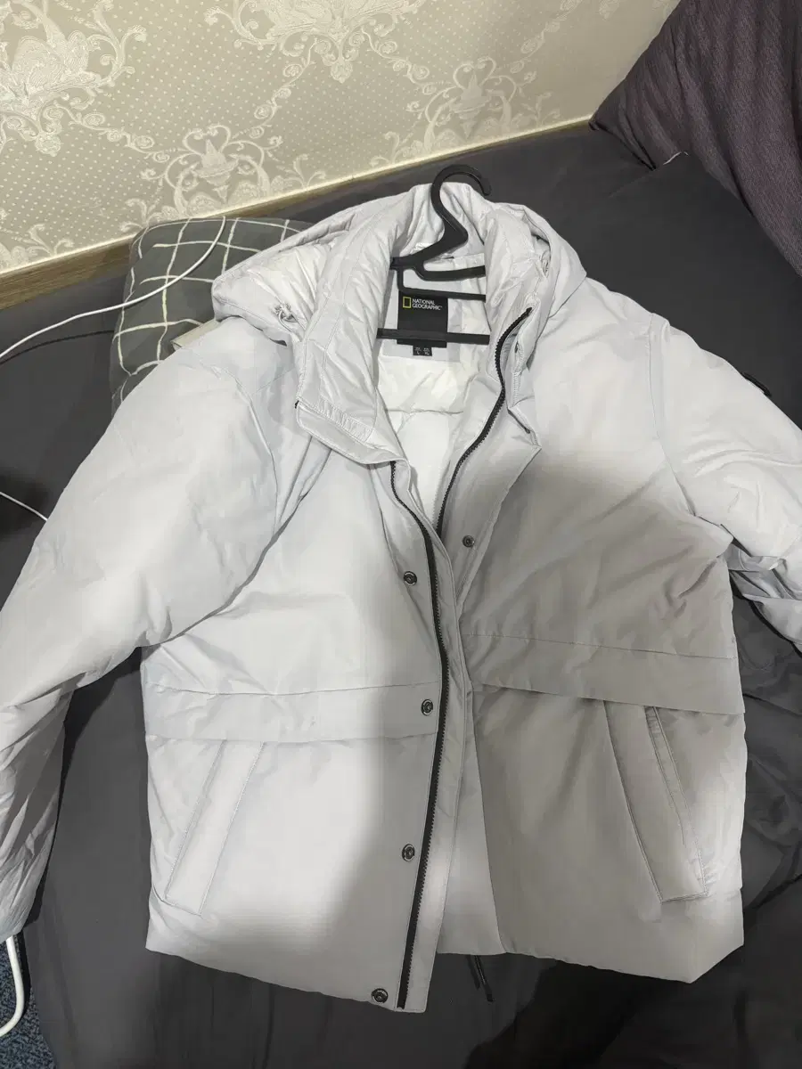 National Geographic Short Padded Jacket XL (Light Gray)