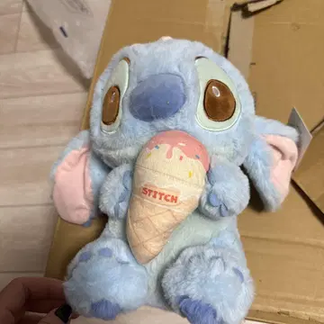 스티치 봉제 인형