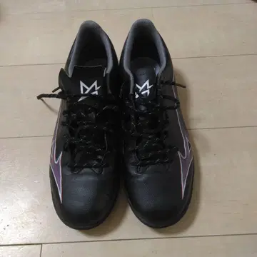 미즈노 ALPHA 축구 트레이닝 슈즈 28cm