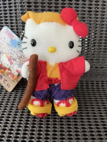이바라키 한정 지역 특산품 헬로키티 미토 코몬 봉제 인형 2종 세트