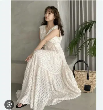 프레이 아이디 프린지 자카드 카슈쿨 원피스 2024