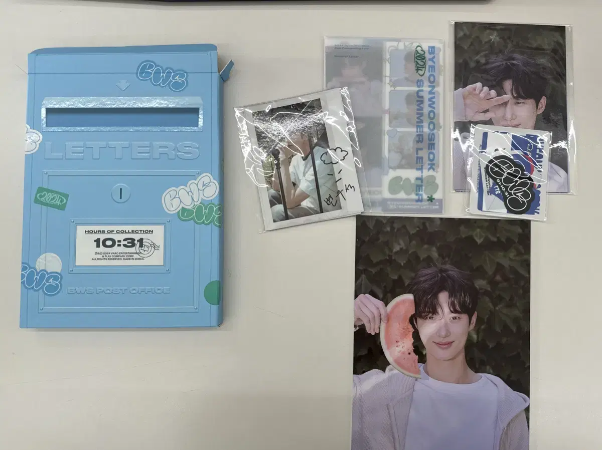 Byeon Wooseok Postbox Full Set