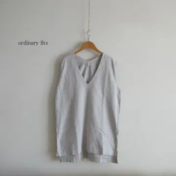 ordinary fits 그레이 V넥 슬리브리스 베스트