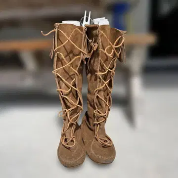 MINNETONKA 미네통카 프린지 레이스업 롱 부츠