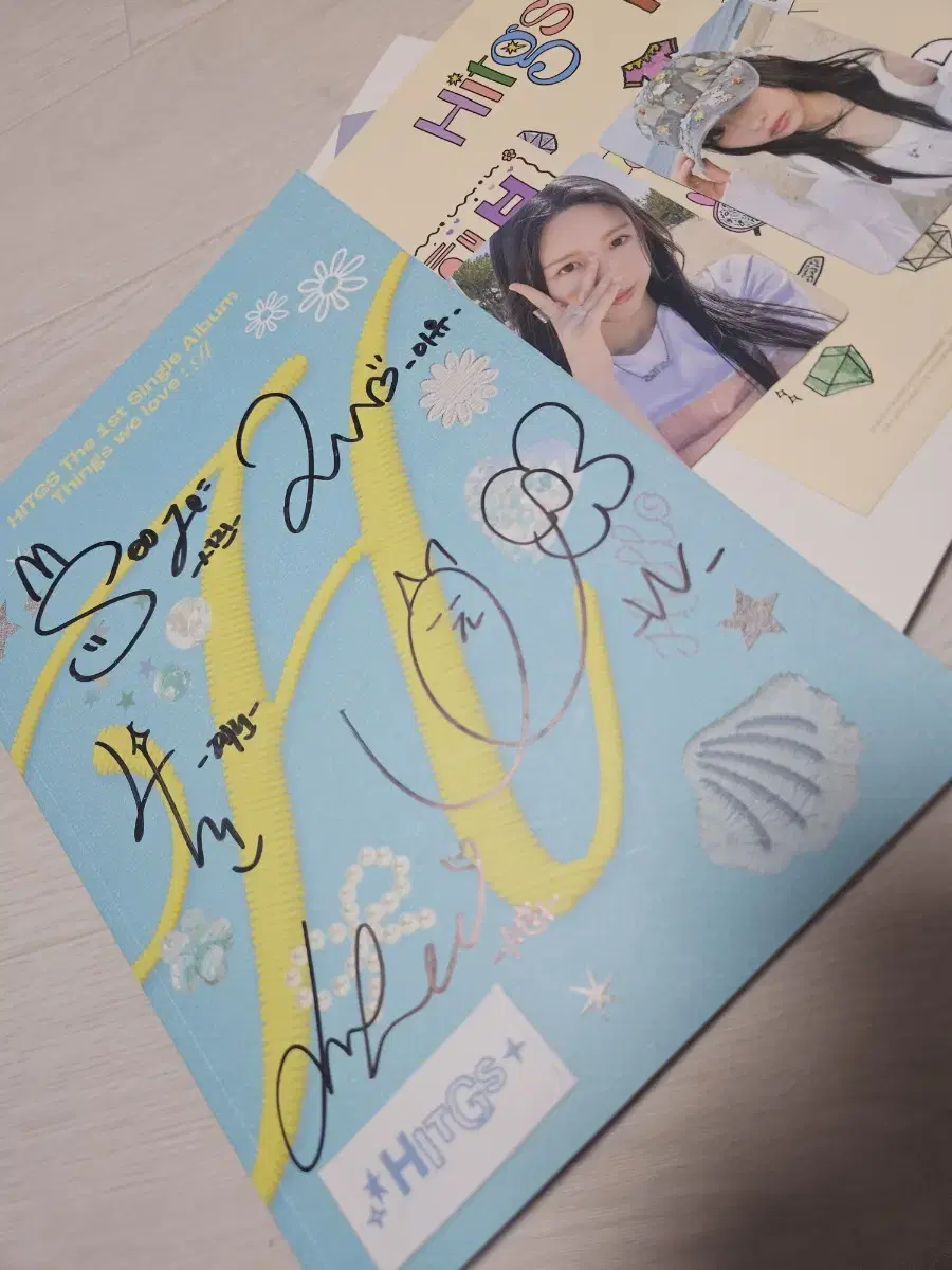 Super Rookie HITGS Debut Album Signed Unofficial Poca