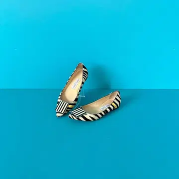 JIMMY CHOO 지미추 스트라이프 송치 플랫슈즈 제브라