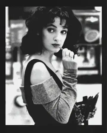 위노나 라이더 Winona Ryder 티셔츠 Night on Earth
