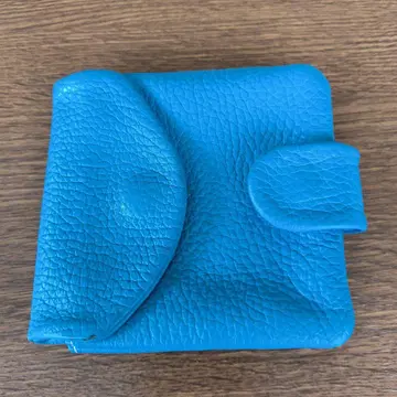 파란색 가죽 3단 폴더형 지갑