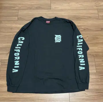 M 사이즈 HIDEANDSEEK Dusty Champ BMX 긴팔