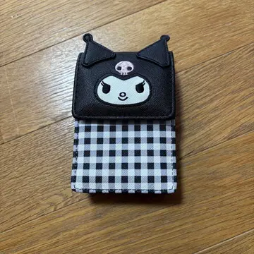 쿠로미 립 케이스 다이 컷