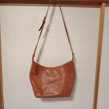 Dakota 오렌지 가죽 숄더백