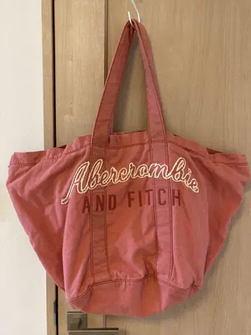 Abercrombie and Fitch 토트백 핑크