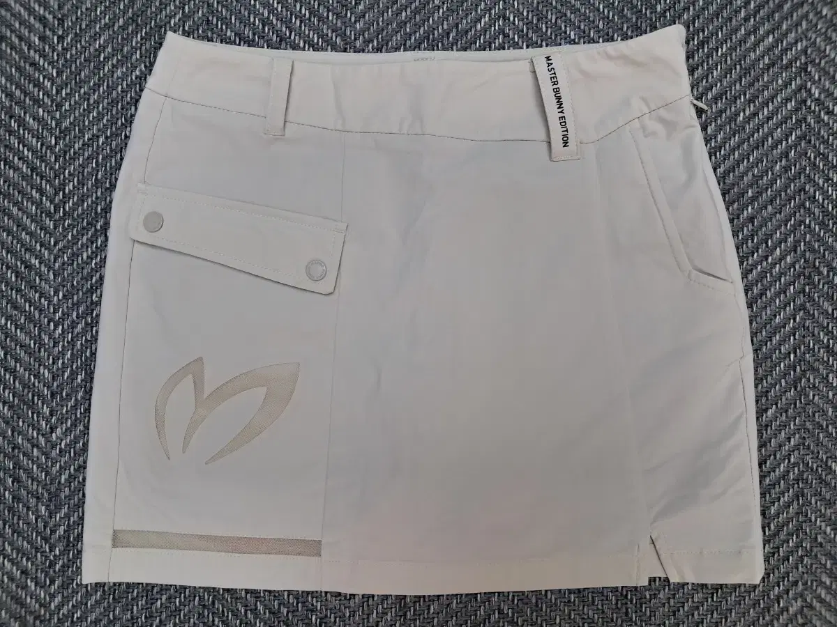 Women's 61) Masterbunnyedition Golf Skirt Pants ~ Authentic