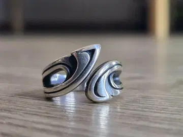 M's Collection 실버 웨이브 반지 925