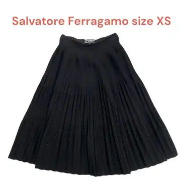 살바토레 페라가모 여성용 플리츠 스커트 블랙 size XS