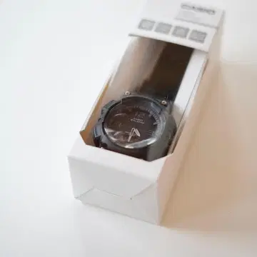 새상품 손목시계 카시오 컬렉션 AQ-S810W-1A2JH 블랙
