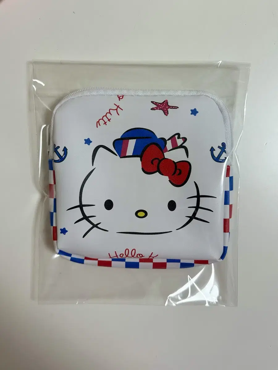 Hello Kitty Pouch Kitty Goods (New)