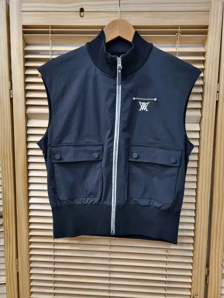 ANEW Golf Women's Full Zip Knit Vest