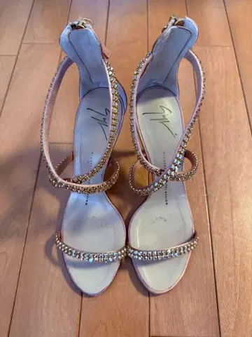 GIUSEPPE ZANOTTI DESIGN 비쥬 뮬 23.5cm