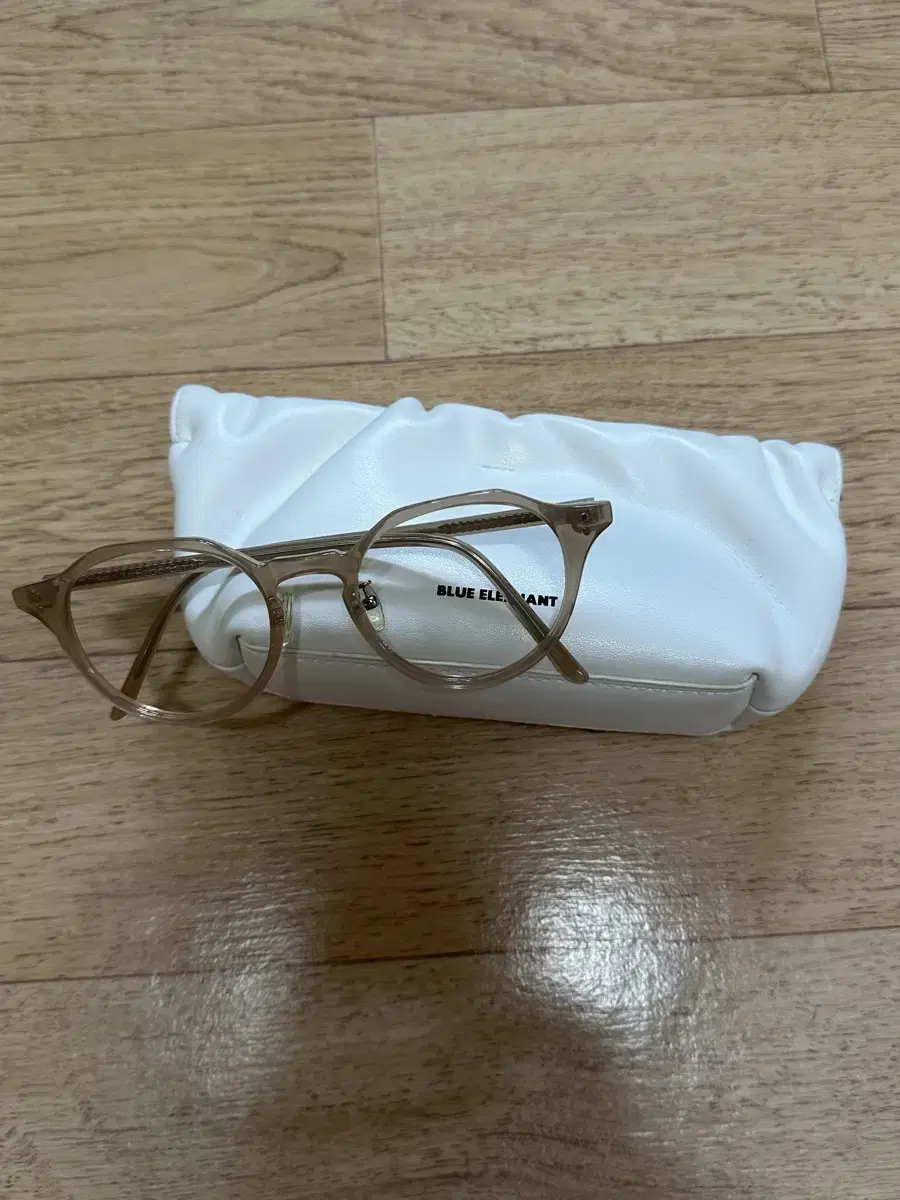 Blue Lewliphant Glasses (worn by suzy)