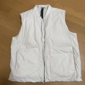 룰루레몬 화이트 베스트 XL/TG
