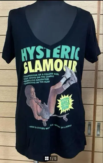 히스테릭 글래머 V넥 티셔츠 블랙
