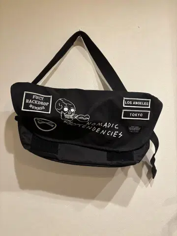 FUCT SSDD BACKDROP 메신저 백 팩트