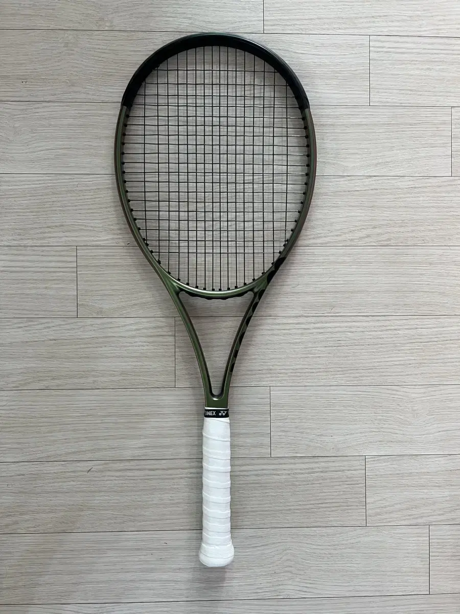 Wilson Blade v8 98 305g