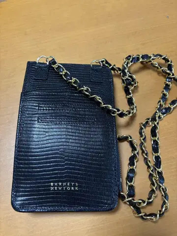 바니스 뉴욕 블랙 스마트폰 숄더백
