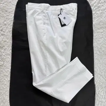 택 포함 새상품 PT TORINO 슬랙스 REBEL FIT 화이트 50