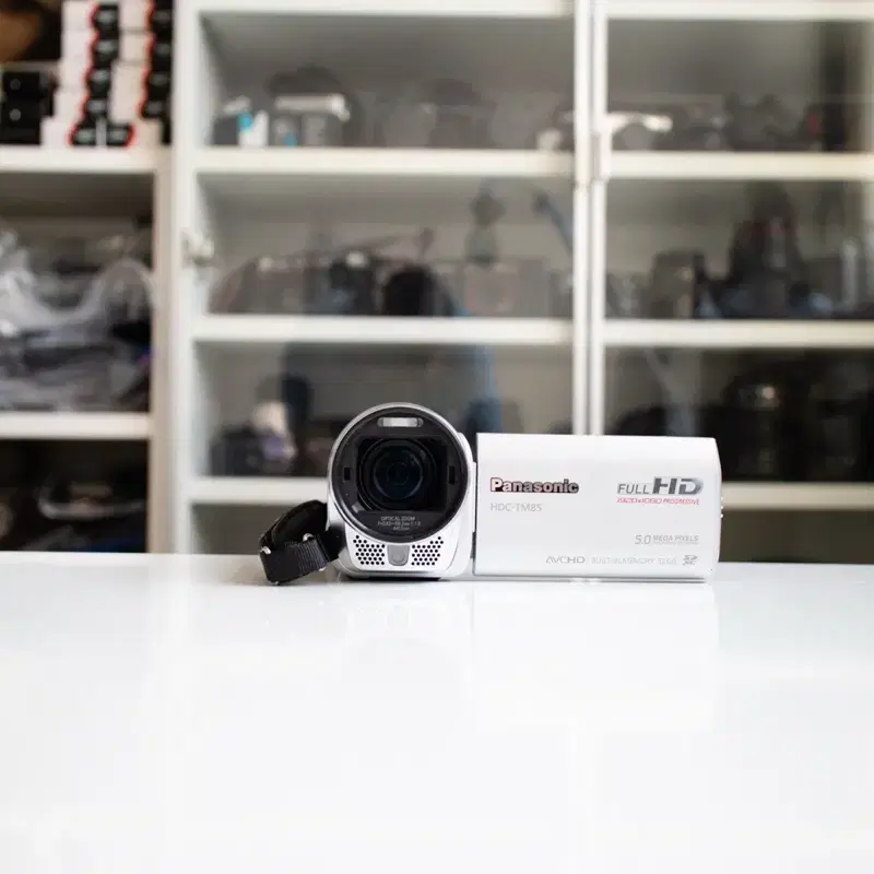 Panasonic HDC-TM85 シルバー Panasonic HDC-TM85 Silver Video Camera Compact Handheld
