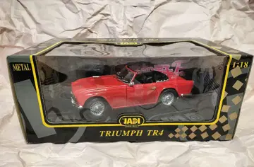 JADI 1/18 TRIUMPH TR4 트라이엄프 꽃보다 남자 미개봉