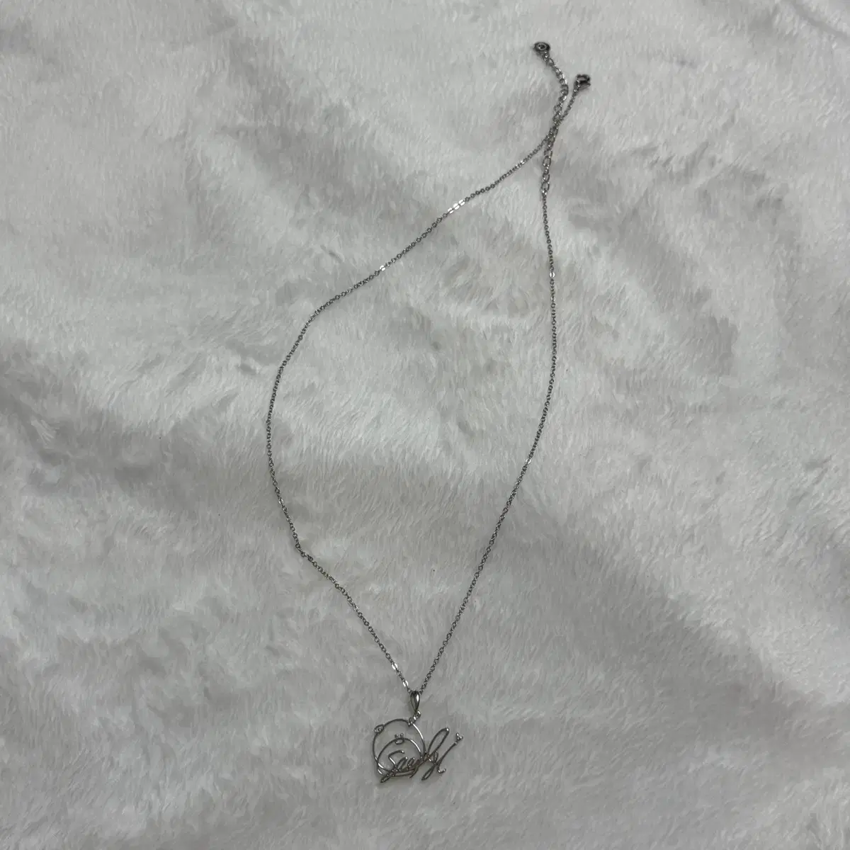 Red Velvet Seulgi Artist Seasons Greetings Sign Necklace Birthday MD