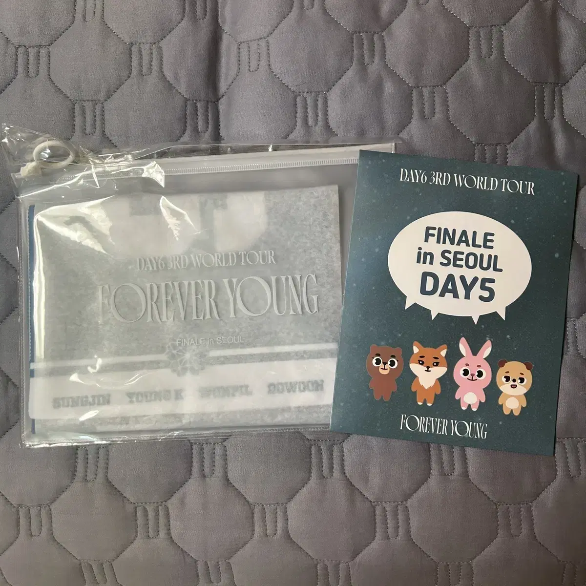 DAY6 ソウルコン ウォンピル　デニマルズ　ポーチ　セット DAY6 Even of Day カフェコラボ レモン型 ポーチ - メルカリ