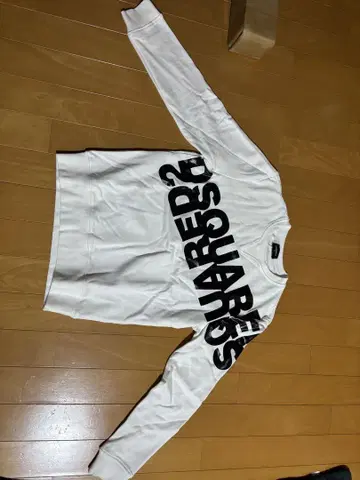 화이트 SQUARED 프린트 맨투맨
