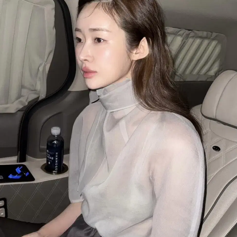 トップス AMOMENTO KNOTTED COLLAR TOP GRAY AMOMENTO: Grey Knotted Collar Top | 157Moments
