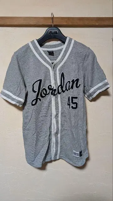 AIR JORDAN 베이스볼 셔츠 L 사이즈 맨투맨 소재