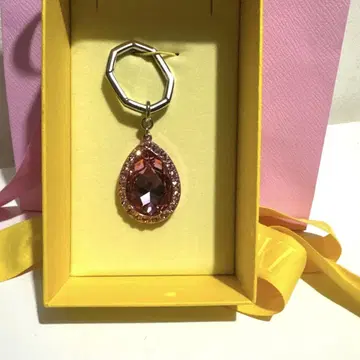 미사용 새상품 SWAROVSKI 스와로브스키 키링 페어 컷