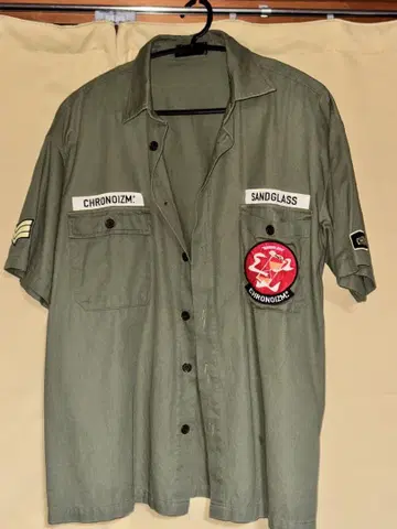 CHRONOIZM 크로노이즈 MILITARY PATCH SHIRT