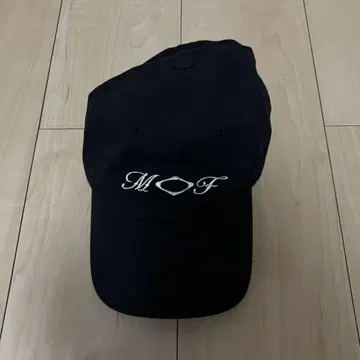 MSCHF 블랙 야구 모자